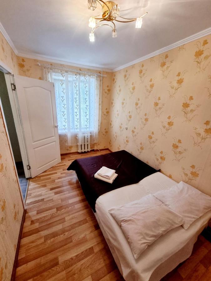 2-Кімнатна Квартира У Центрі На Олександра Поля, Шпиталь, 16Лікарня Dněpropetrovsk Exteriér fotografie